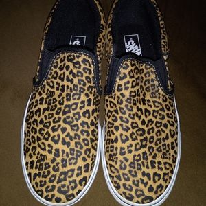 GIRLS LEOPARD 🐆 VANS SHOES SZ 4 YOUTH